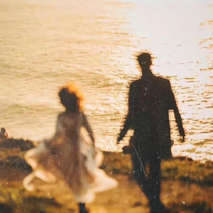 女闺蜜把我腿打开摸到尿失禁视频
